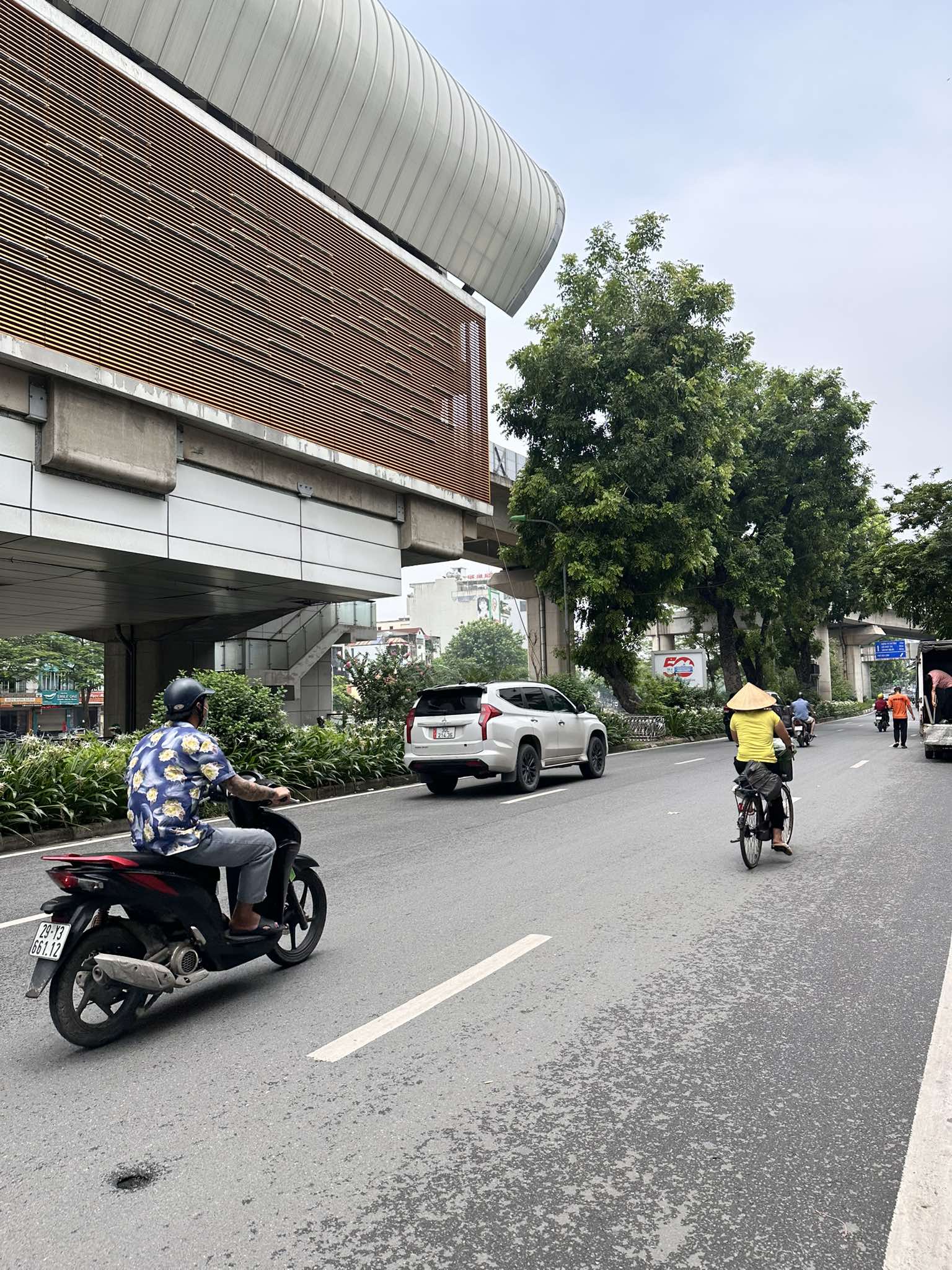 B.Á.N NHÀ - MẶT PHỐ LÁNG, tt Đống Đa - PHỐ KINH DOANH –  TIỆN ÍCH NGẬP TRÀN -10 tỷ!